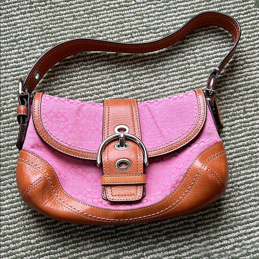 Vintage Coach Y2K Soho Signature C Shoulder Bag